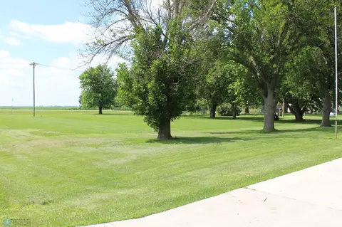 400 4th St S, Fairmount, ND 58030 photo 27