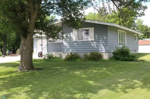 400 4th St S, Fairmount, ND 58030 photo 2