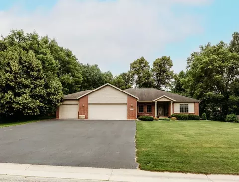 1049 Timber Dr, Detroit Lakes, MN 56501