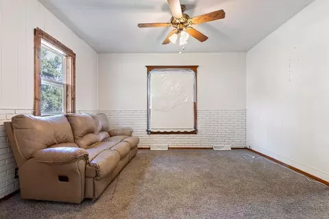 307 W Garfield St, Hendricks, MN 56136 photo 19