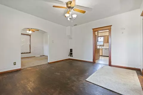 307 W Garfield St, Hendricks, MN 56136 photo 11