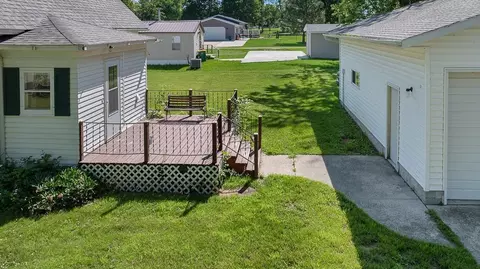 307 W Garfield St, Hendricks, MN 56136 photo 5