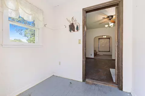 307 W Garfield St, Hendricks, MN 56136 photo 10