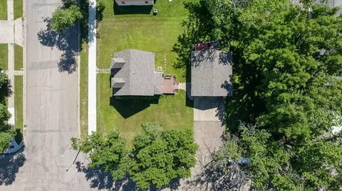 307 W Garfield St, Hendricks, MN 56136 photo 37