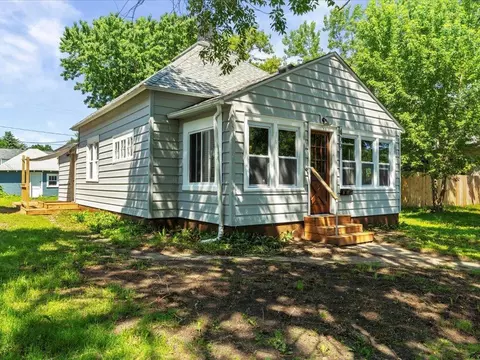 409 7th St SE, Staples, MN 56479
