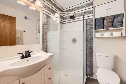 Bath - 3040 Shields Dr #102, Eagan, MN 55121 photo 2 of 4