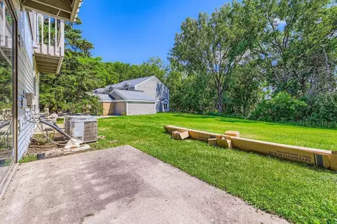 Exterior - 3040 Shields Dr #102, Eagan, MN 55121 photo 2 of 5