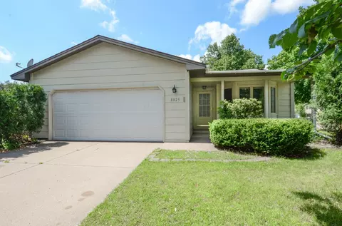 8025 Fairfield Rd N, Brooklyn Park, MN 55444