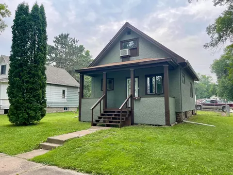 2603 5th Ave E, Hibbing, MN 55746