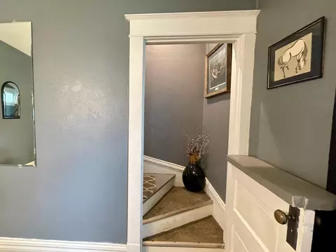 Entry Way - 2603 5th Ave E, Hibbing, MN 55746 photo 4 of 6