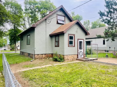 Exterior - 2603 5th Ave E, Hibbing, MN 55746 photo 3 of 4