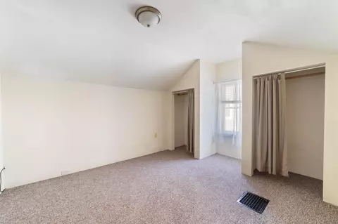 Bedroom - 2410 E 8th St, Duluth, MN 55812 photo 3 of 4