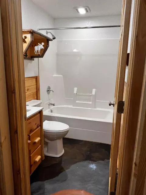 Bath - 2920 Dushane Dr, Webster, WI 54893 photo 6 of 6