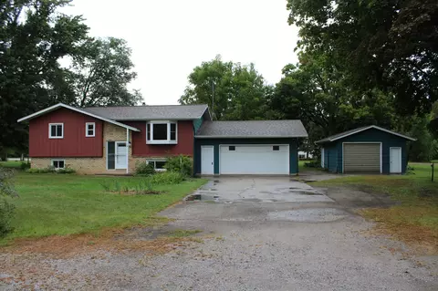 4936 Bluehill Cir, South Haven, MN 55382