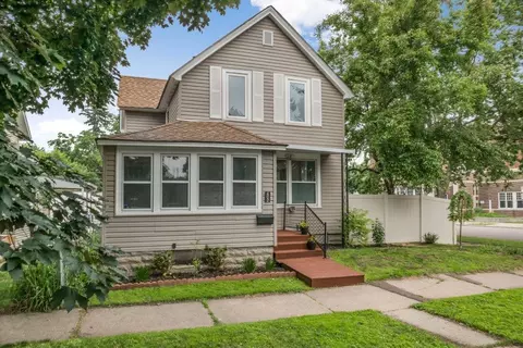 402 Clifton St, Saint Paul, MN 55102