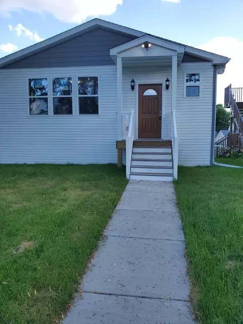 1884 Ames Ave, Saint Paul, MN 55119