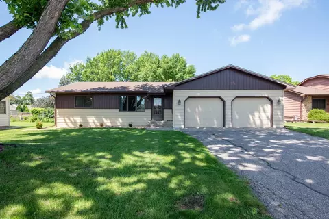 608 Pfau St, Mankato, MN 56001