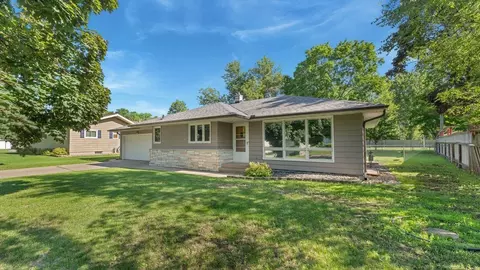 2405 Centennial Dr, Saint Cloud, MN 56303 photo 4