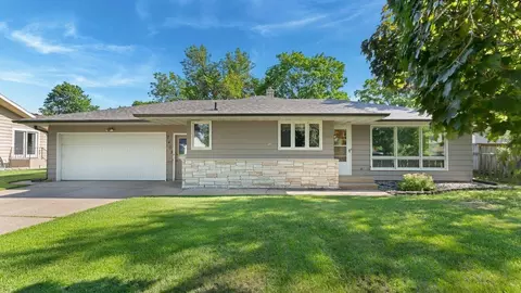 2405 Centennial Dr, Saint Cloud, MN 56303