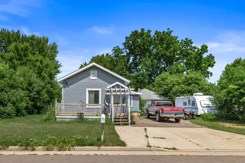 1736 Lombard St, Chippewa Falls, WI 54729