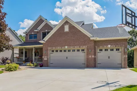 1254 129th Ln NW, Coon Rapids, MN 55448