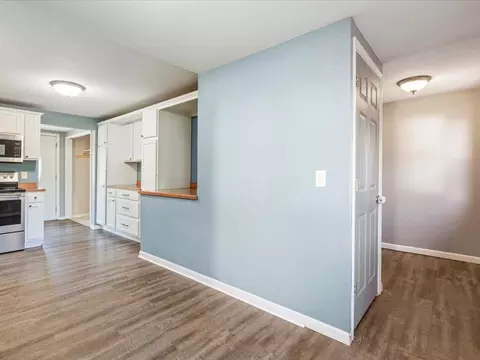 Entry Way - 1020 Quince St, Brainerd, MN 56401 photo 1 of 2