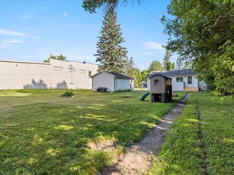 Exterior - 1020 Quince St, Brainerd, MN 56401 photo 4 of 6