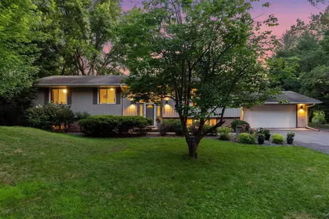 4540 Marlborough Ct, Minnetonka, MN 55345