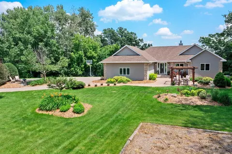 7059 Jamaca Ave N, Grant, MN 55082