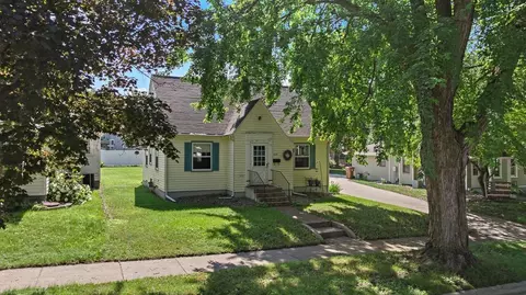 206 S 4th St, Montevideo, MN 56265