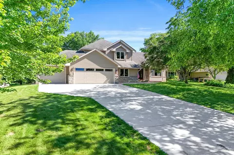 12401 94th Ave N, Maple Grove, MN 55369
