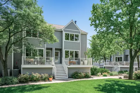 1575 W Wayzata Blvd #A, Long Lake, MN 55356
