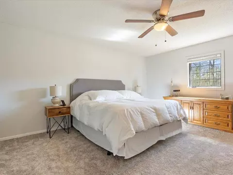 Bedroom - 14898 Lynndale Ln, Baxter, MN 56425 photo 1 of 6