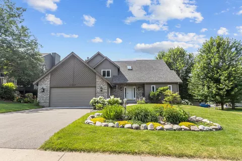 11007 Jackson Dr, Eden Prairie, MN 55347