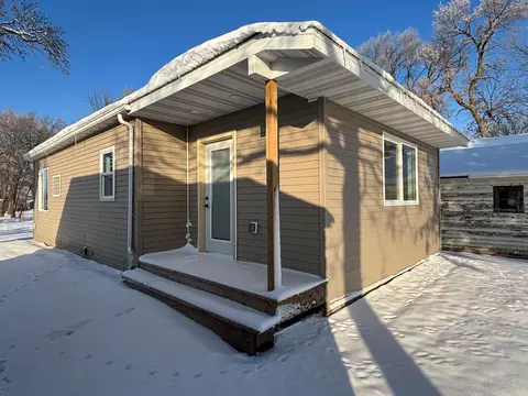 Exterior - 104 3rd St N, Hoffman, MN 56339 photo 3 of 4