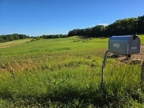 14828 70th St S, Denmark Twp, MN 55033