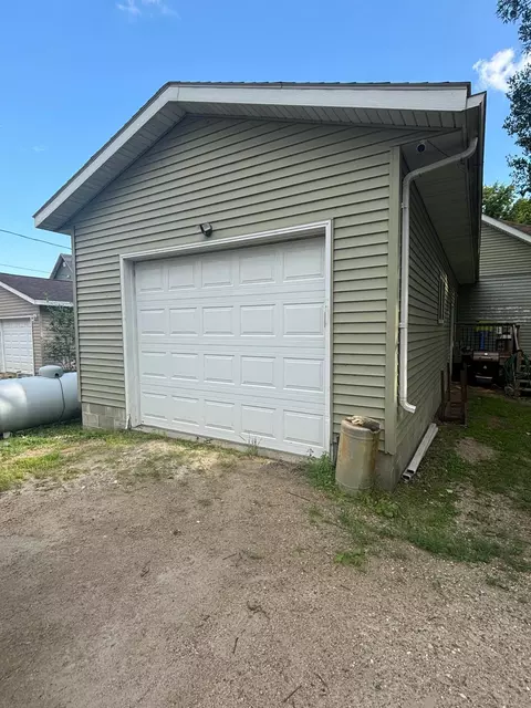 Other - 119 3rd Ave E, Franklin, MN 55333 photo 1 of 6