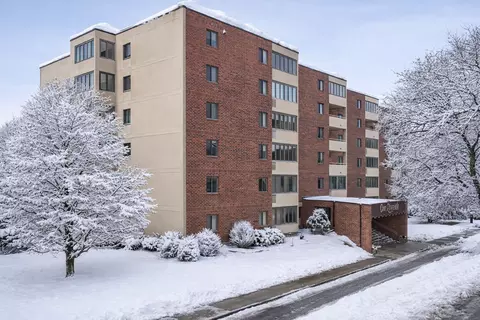 105 3rd St N #506, Moorhead, MN 56560