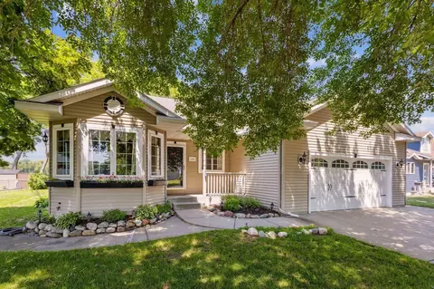 117 10th St S, Sartell, MN 56377