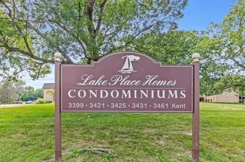 3461 Kent St #1112, Shoreview, MN 55126