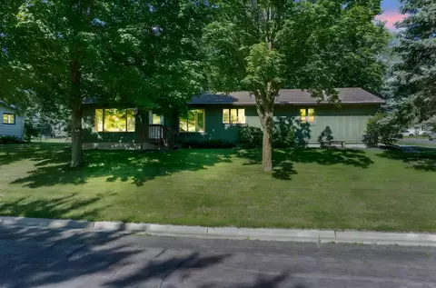 3802 W Amber Lake Dr, Fairmont, MN 56031