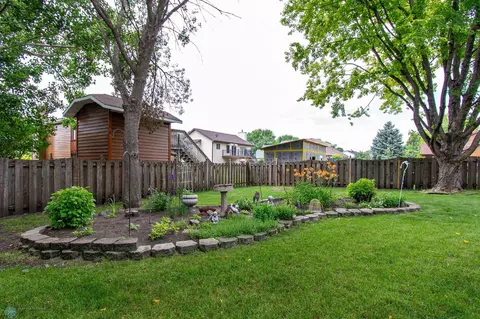 2902 24th Ave S, Fargo, ND 58103 photo 57