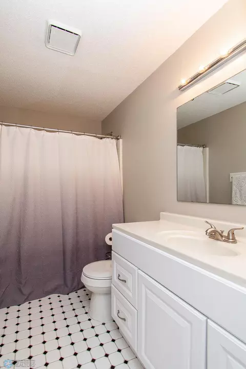 2902 24th Ave S, Fargo, ND 58103 photo 49
