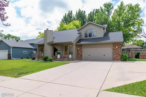 2902 24th Ave S, Fargo, ND 58103 photo 3