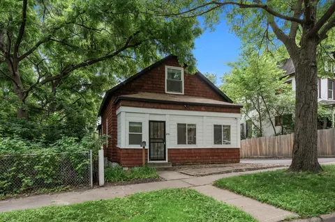 870 Jessie St, Saint Paul, MN 55130
