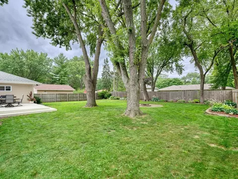 Exterior - 10356 Upton Ave S, Bloomington, MN 55431 photo 6 of 8