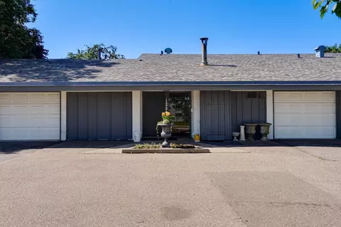 1301 W 82nd St #D, Bloomington, MN 55420