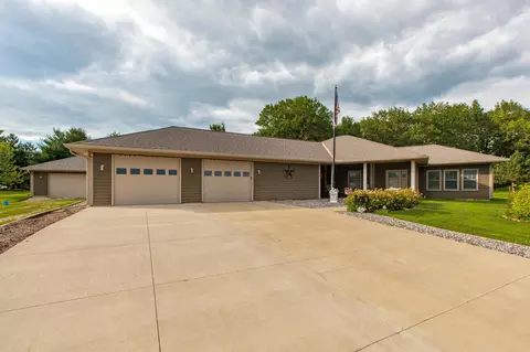 15212 667th St, Wabasha, MN 55981