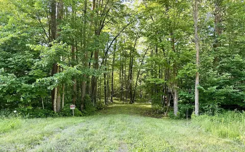Nnn Natures Way, Hibbing, MN 55746