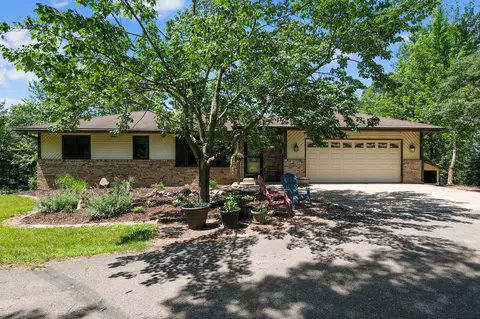 22470 Raven St NW, Oak Grove, MN 55011